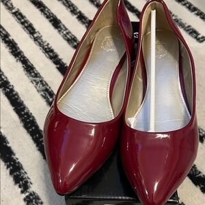 Elegant Red Patent Leather Flats